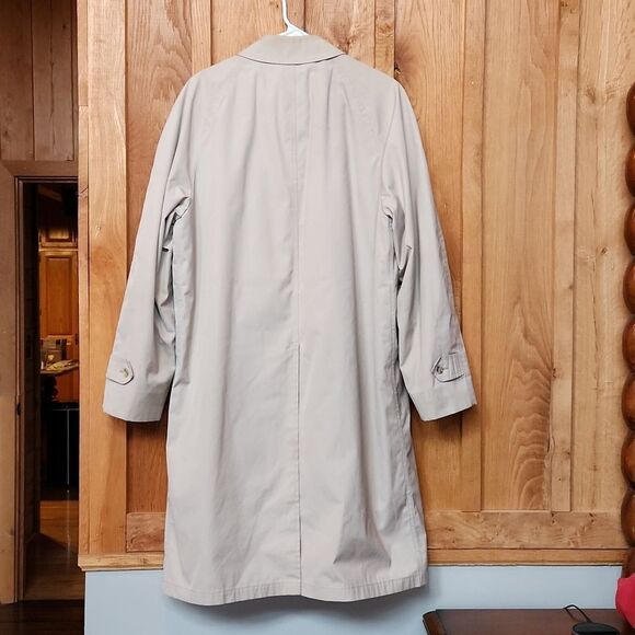 London Fog Vintage Maincoats Insulated Lined Hidden Buttons Trench Coat, 40R Tan - Picture 2 of 10